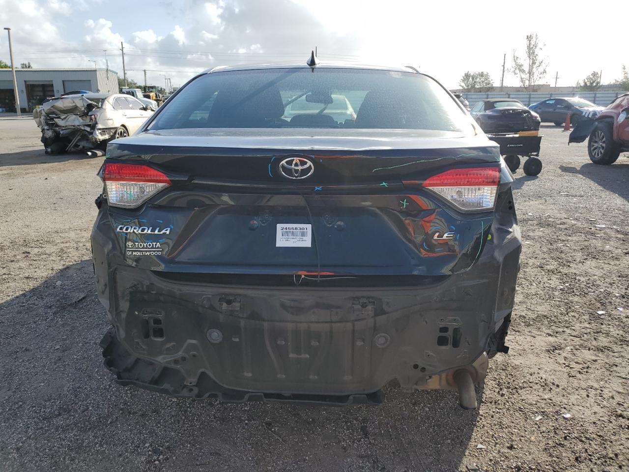 2021 TOYOTA COROLLA LE - Фото 6