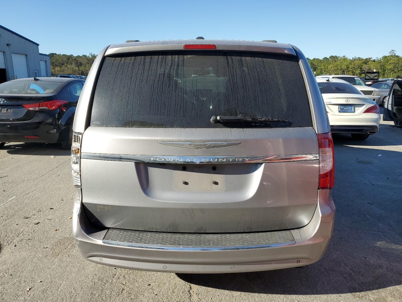 2014 CHRYSLER TOWN & COU - Фото 6