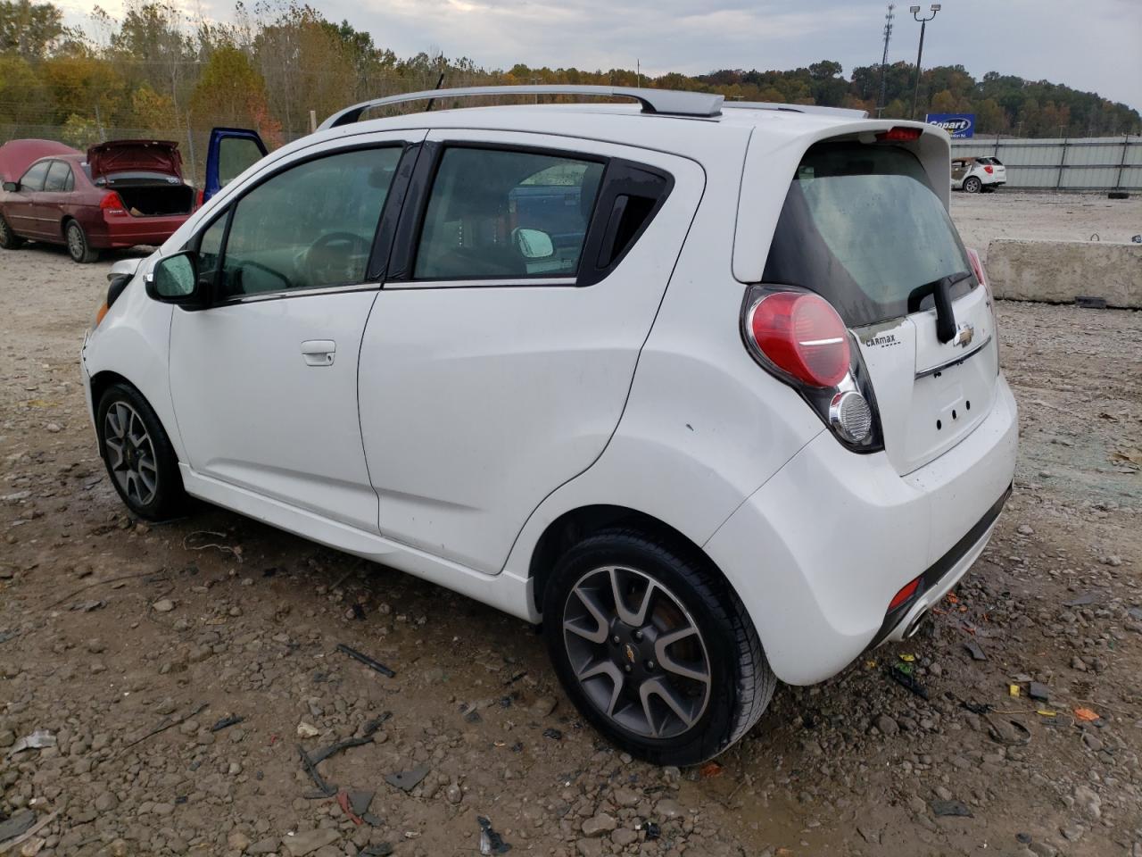 2015 CHEVROLET SPARK 2LT - Фото 2