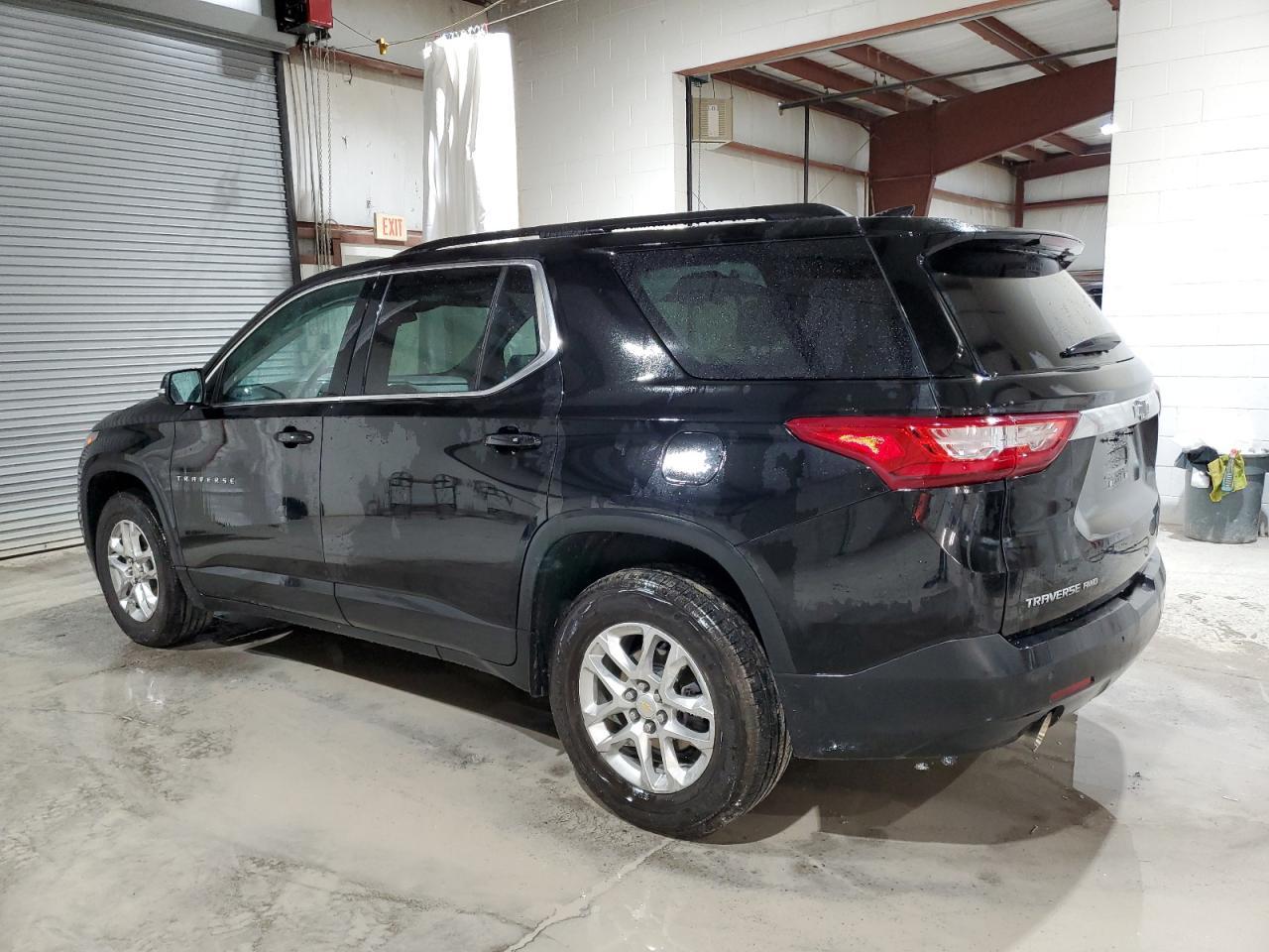 2021 CHEVROLET TRAVERSE L - Фото 2