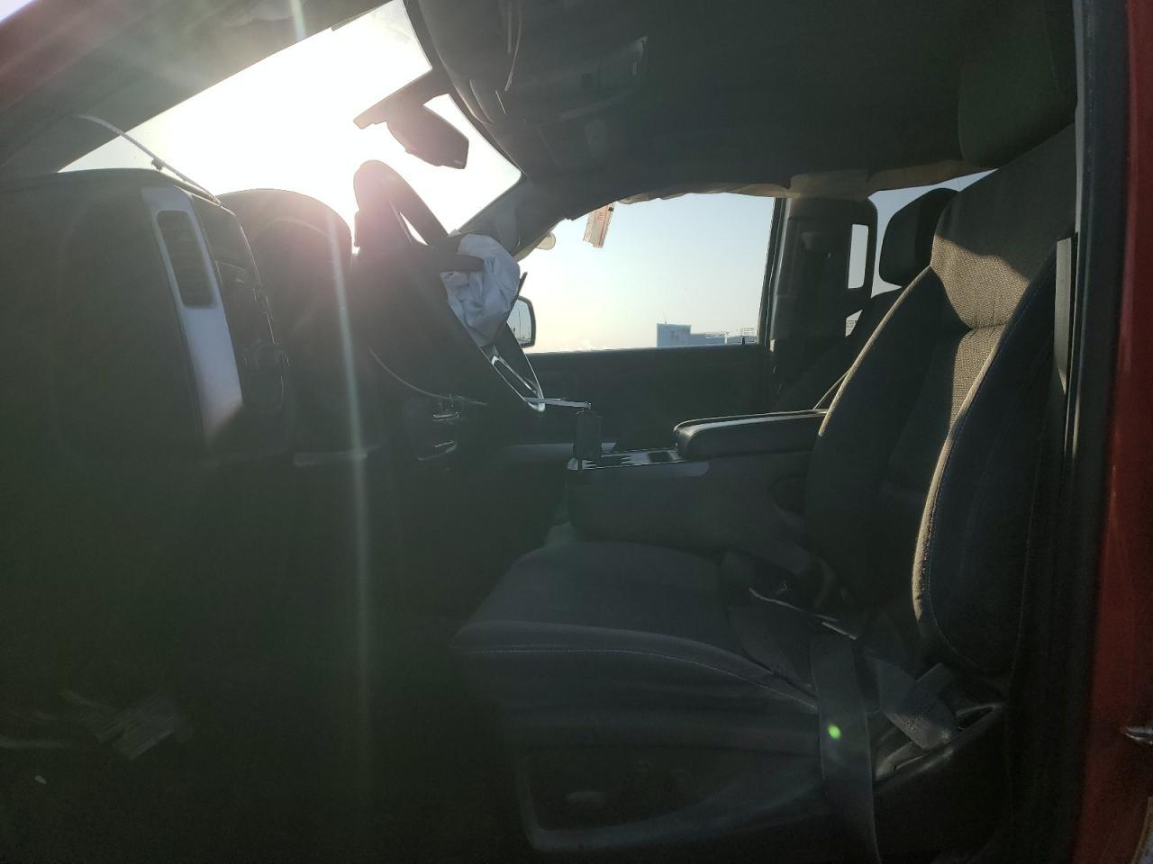 2017 CHEVROLET SILVERADO - Image 7