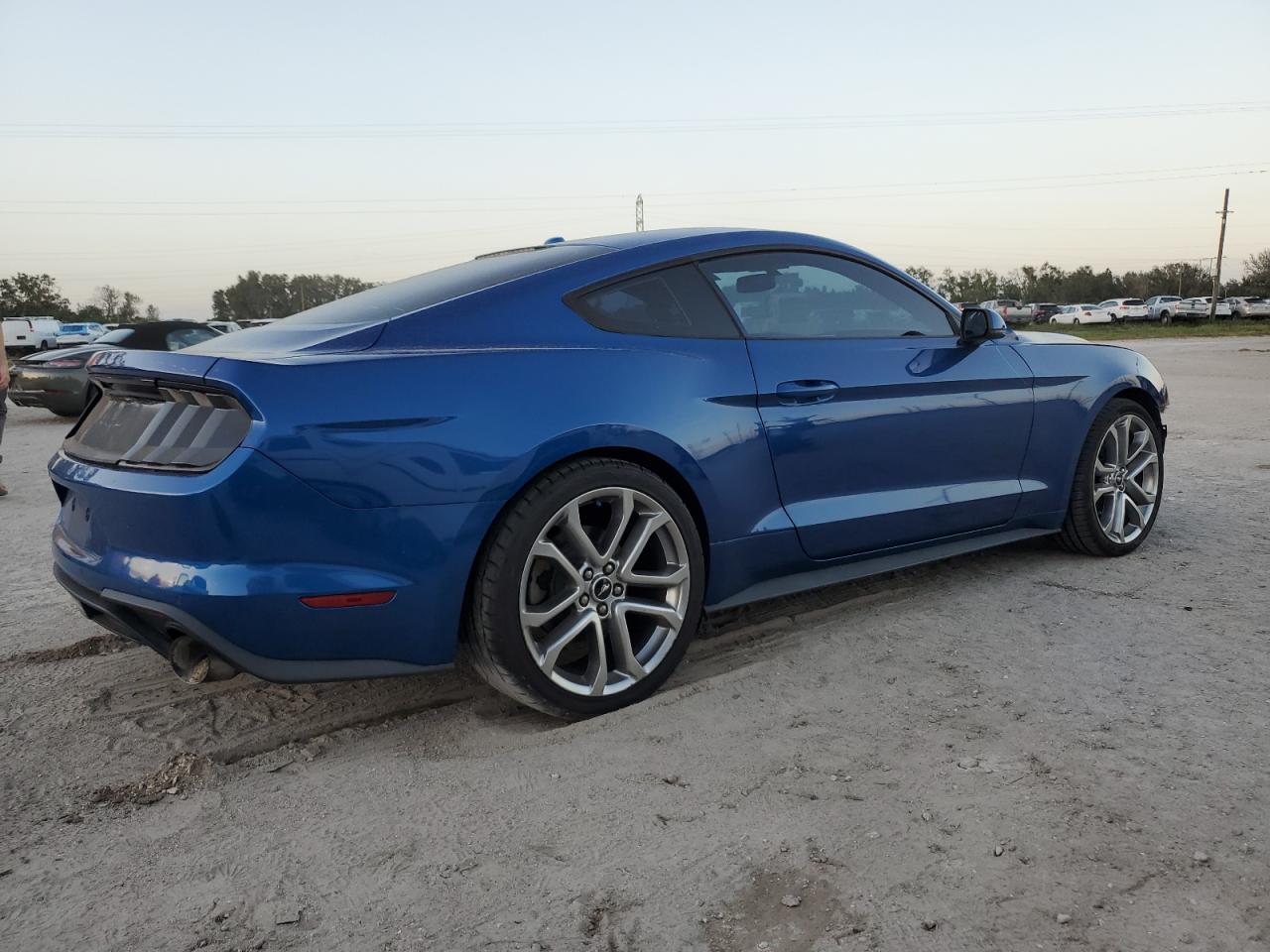 2018 FORD MUSTANG - Фото 3