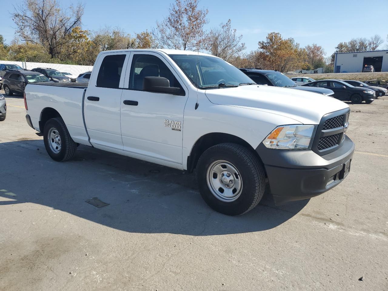 2019 RAM 1500 CLASS - Фото 4