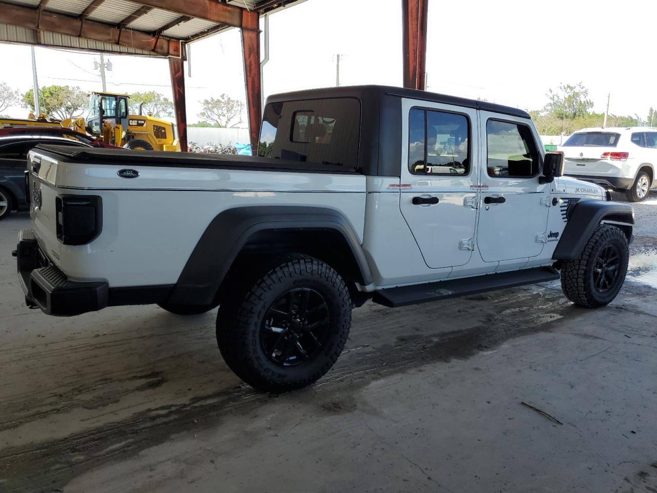 2020 JEEP GLADIATOR - Image 3
