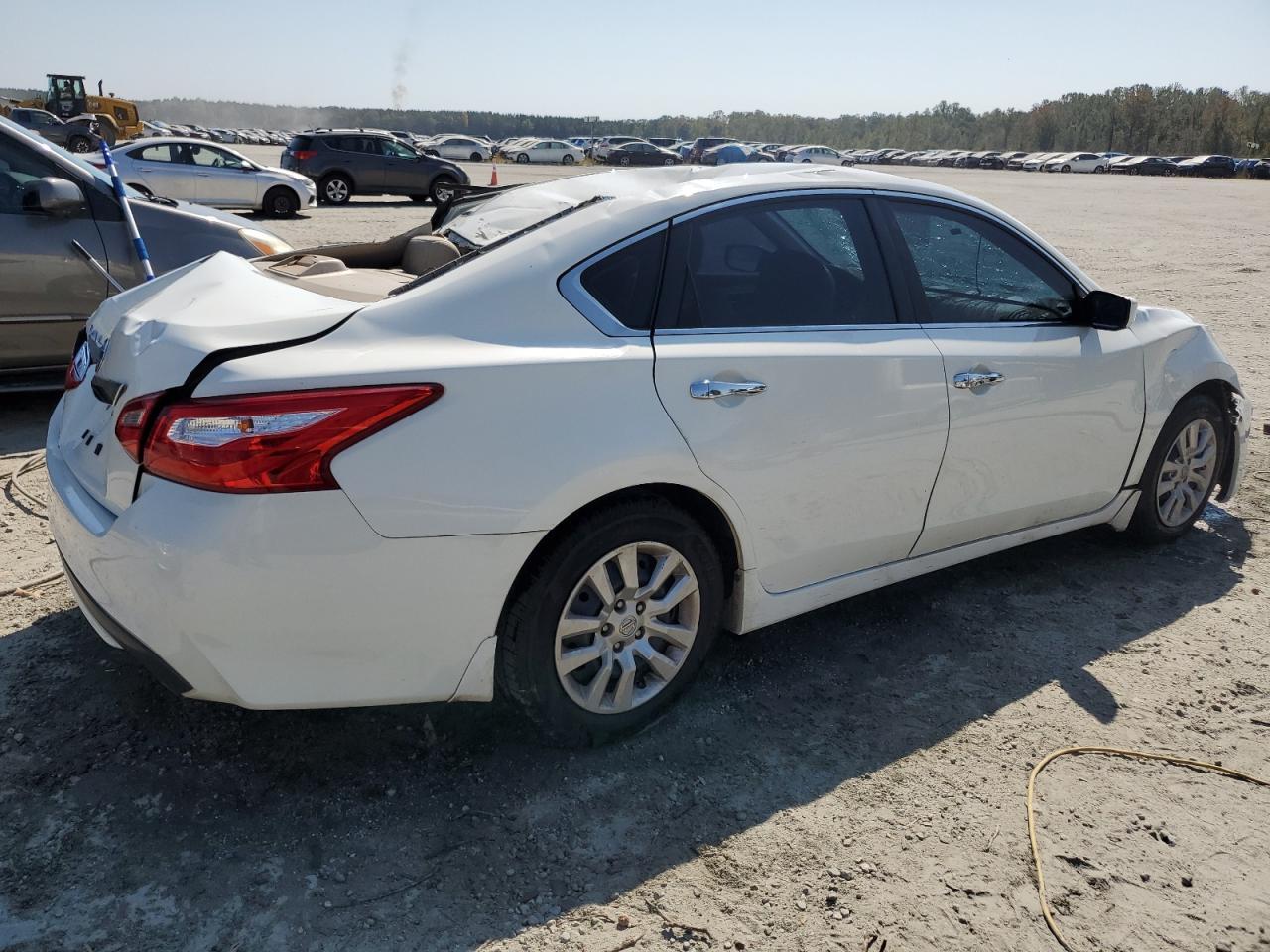 2016 NISSAN ALTIMA 2.5 - Фото 3