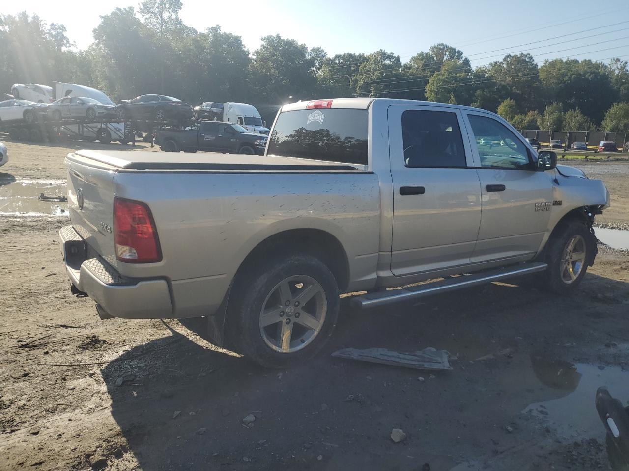 2015 RAM 1500 ST - Image 3