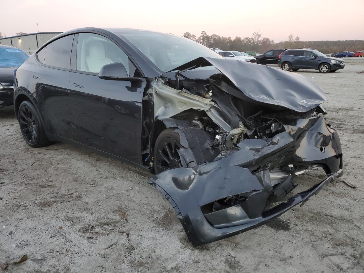 2024 TESLA MODEL Y - Фото 4