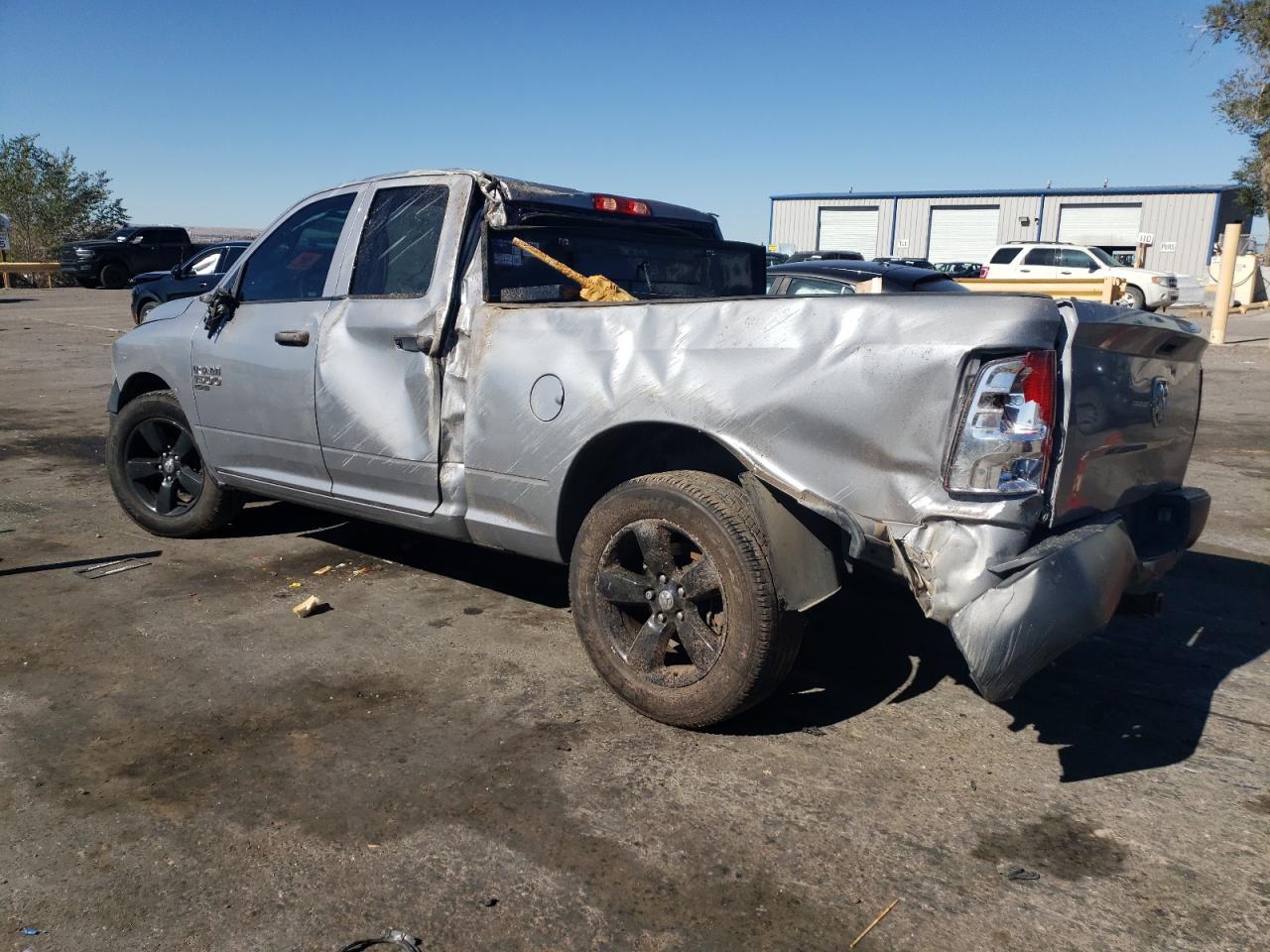 2019 RAM 1500 CLASS - Фото 2