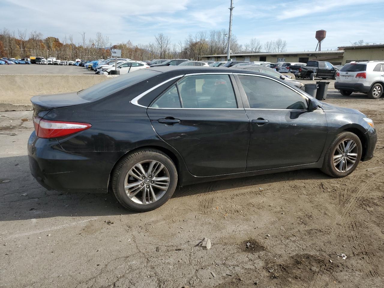 2017 TOYOTA CAMRY LE - Image 3