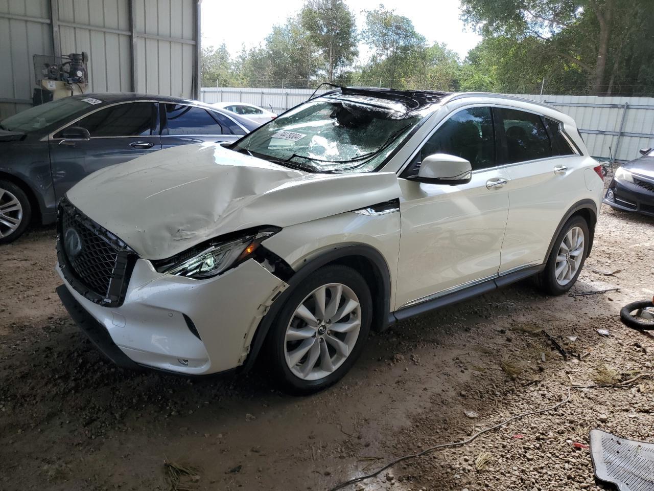 2019 INFINITI QX50 ESSEN