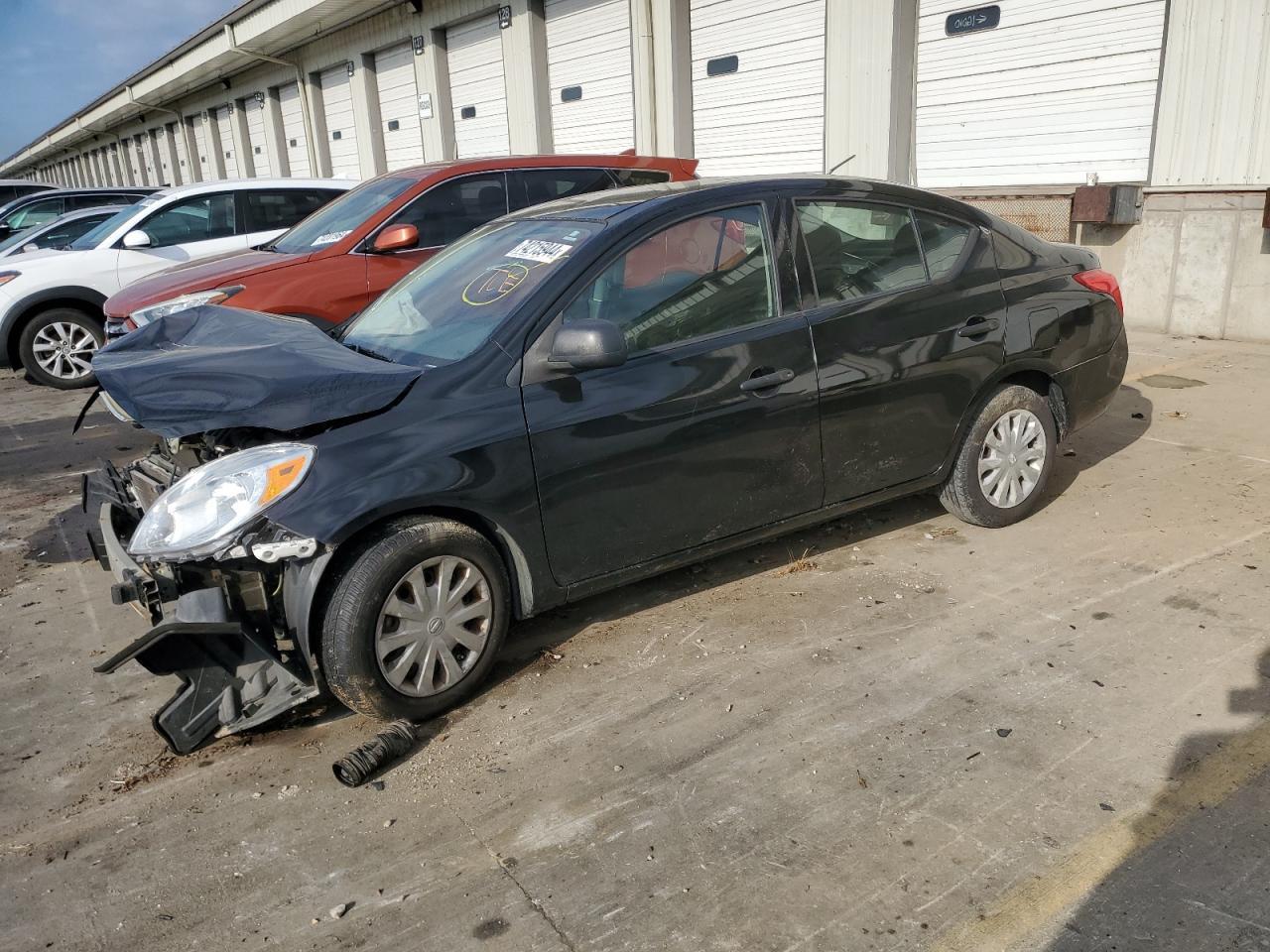 2014 NISSAN VERSA S