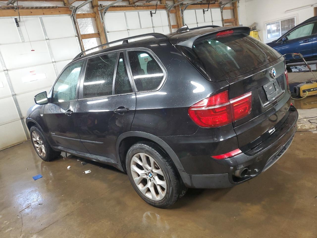 2012 BMW X5 XDRIVE3 - Фото 2
