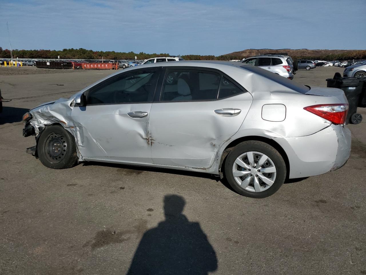 2014 TOYOTA COROLLA L - Image 2