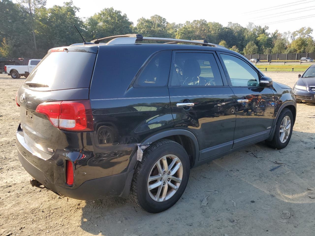 2015 KIA SORENTO LX - Image 3