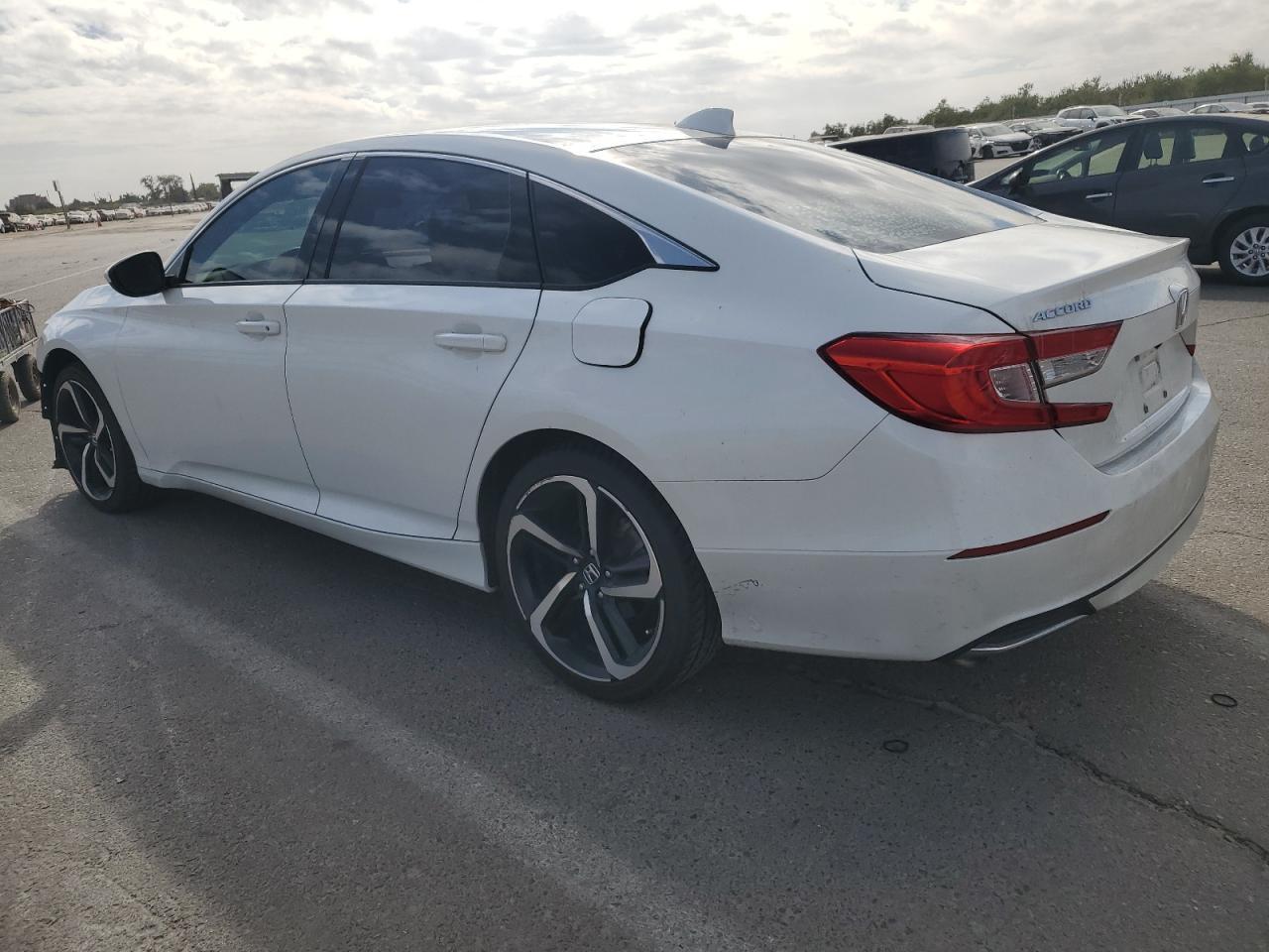 2018 HONDA ACCORD LX - Image 2