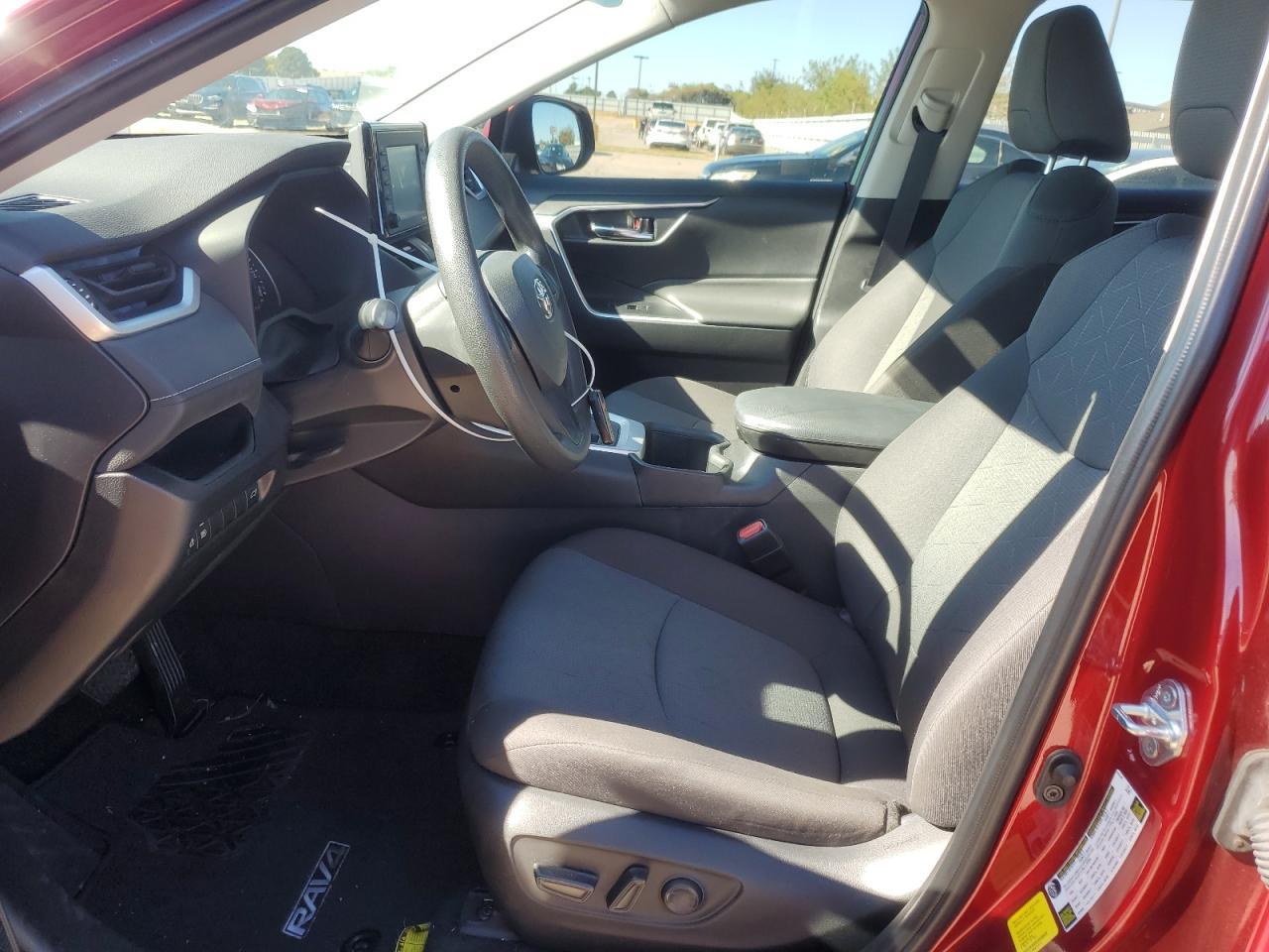 2022 TOYOTA RAV4 XLE - Image 7