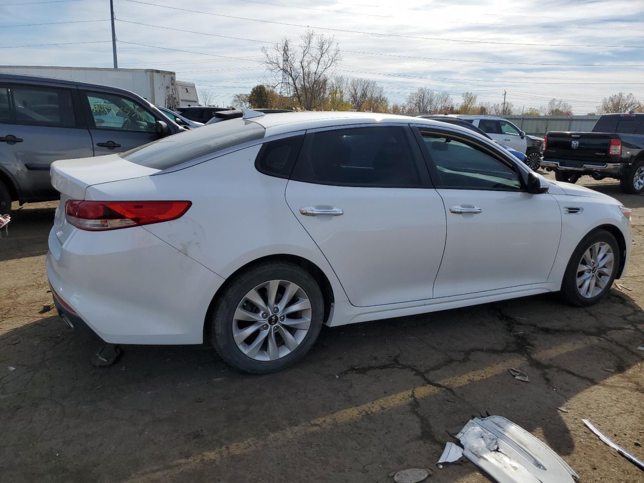 2016 KIA OPTIMA LX - Фото 3