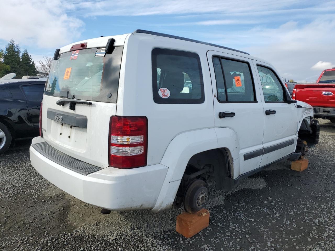 2011 JEEP LIBERTY SP - Фото 3