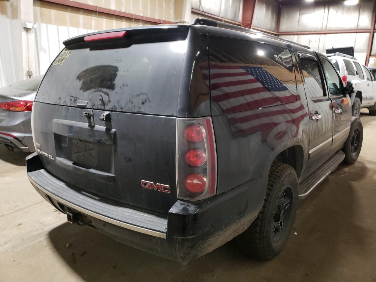 2012 GMC YUKON XL D - Image 3