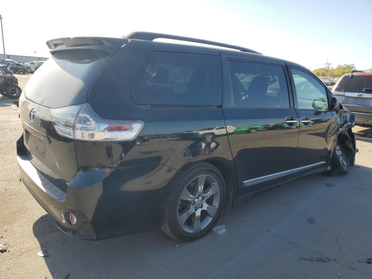 2015 TOYOTA SIENNA SPO - Фото 3