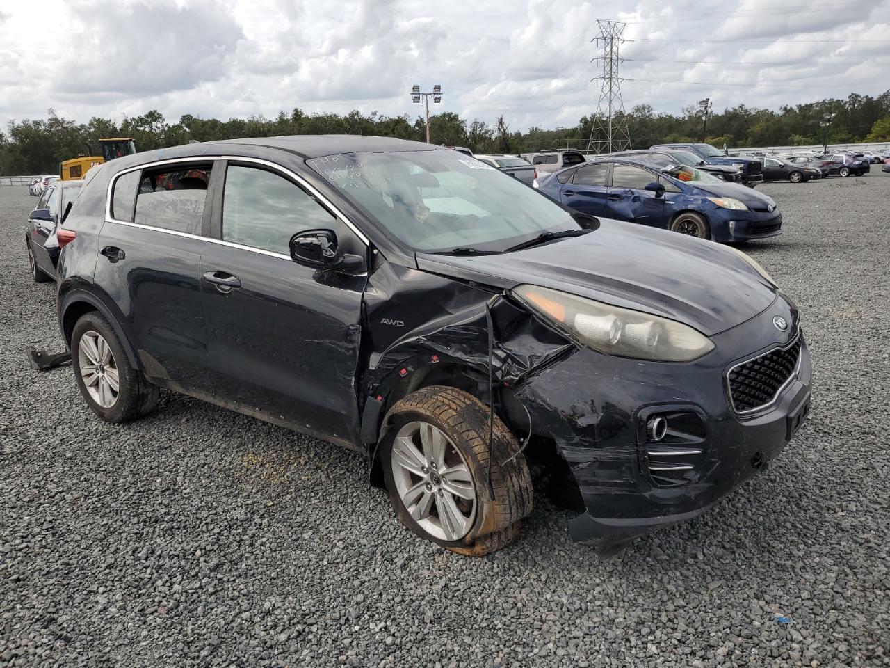 2017 KIA SPORTAGE L - Image 4