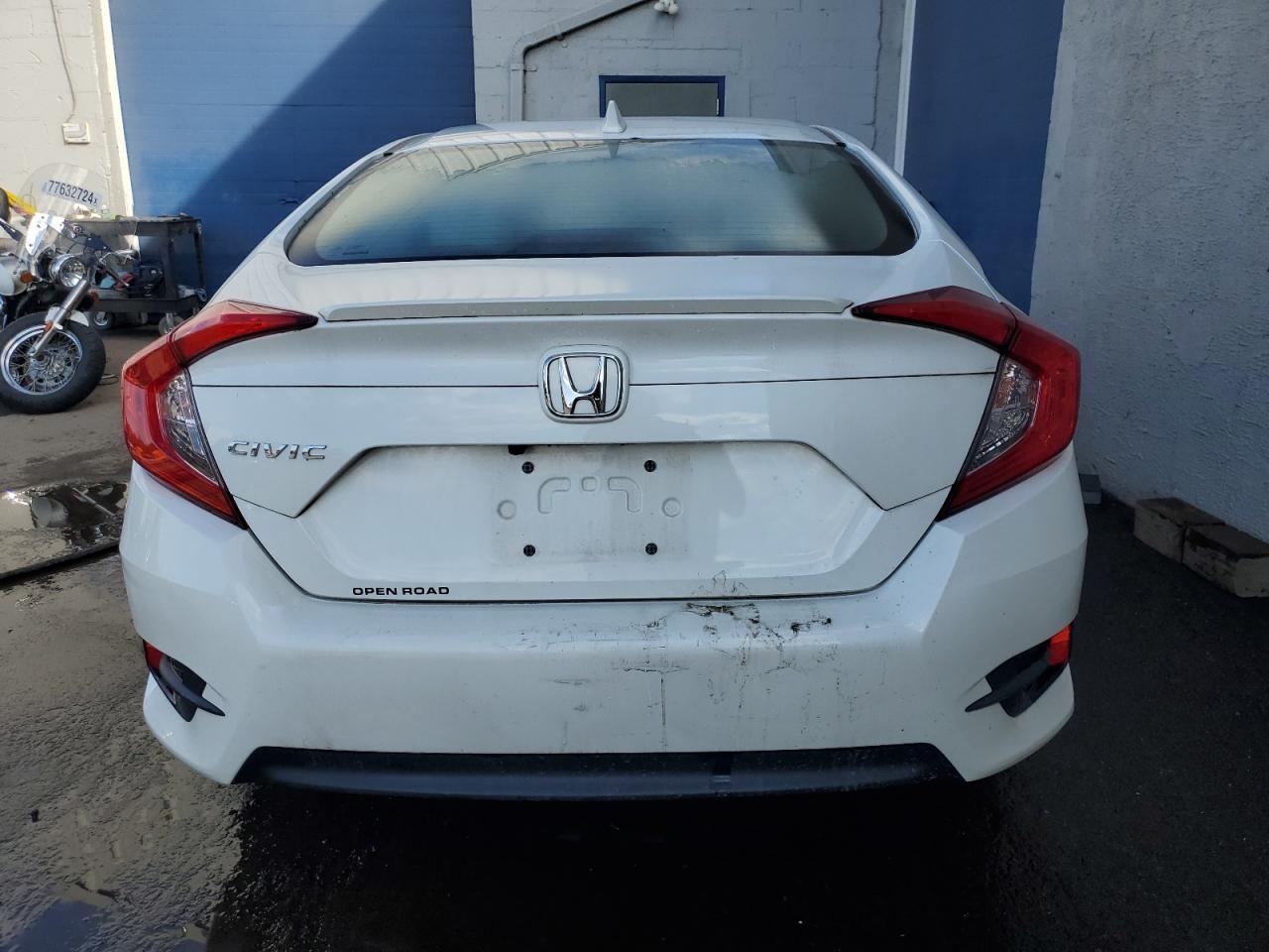2018 HONDA CIVIC EX - Image 6