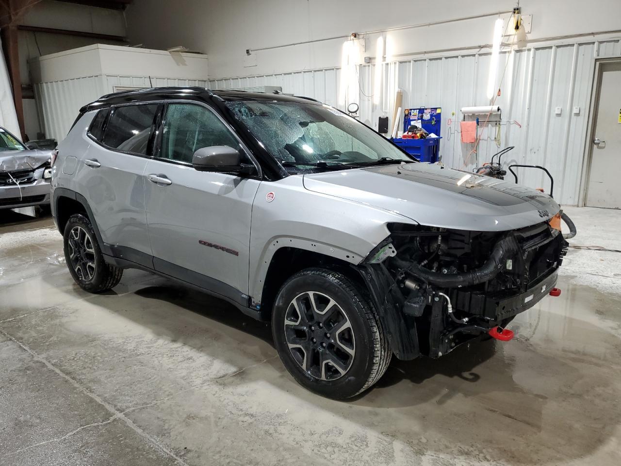 2019 JEEP COMPASS TR - Фото 4