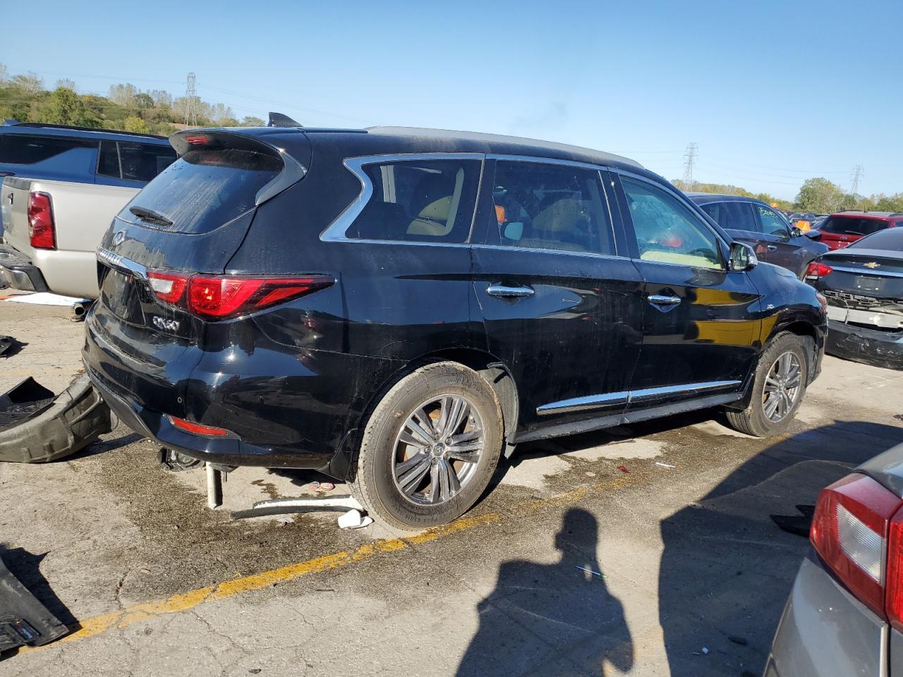 2017 INFINITI QX60 - Image 3