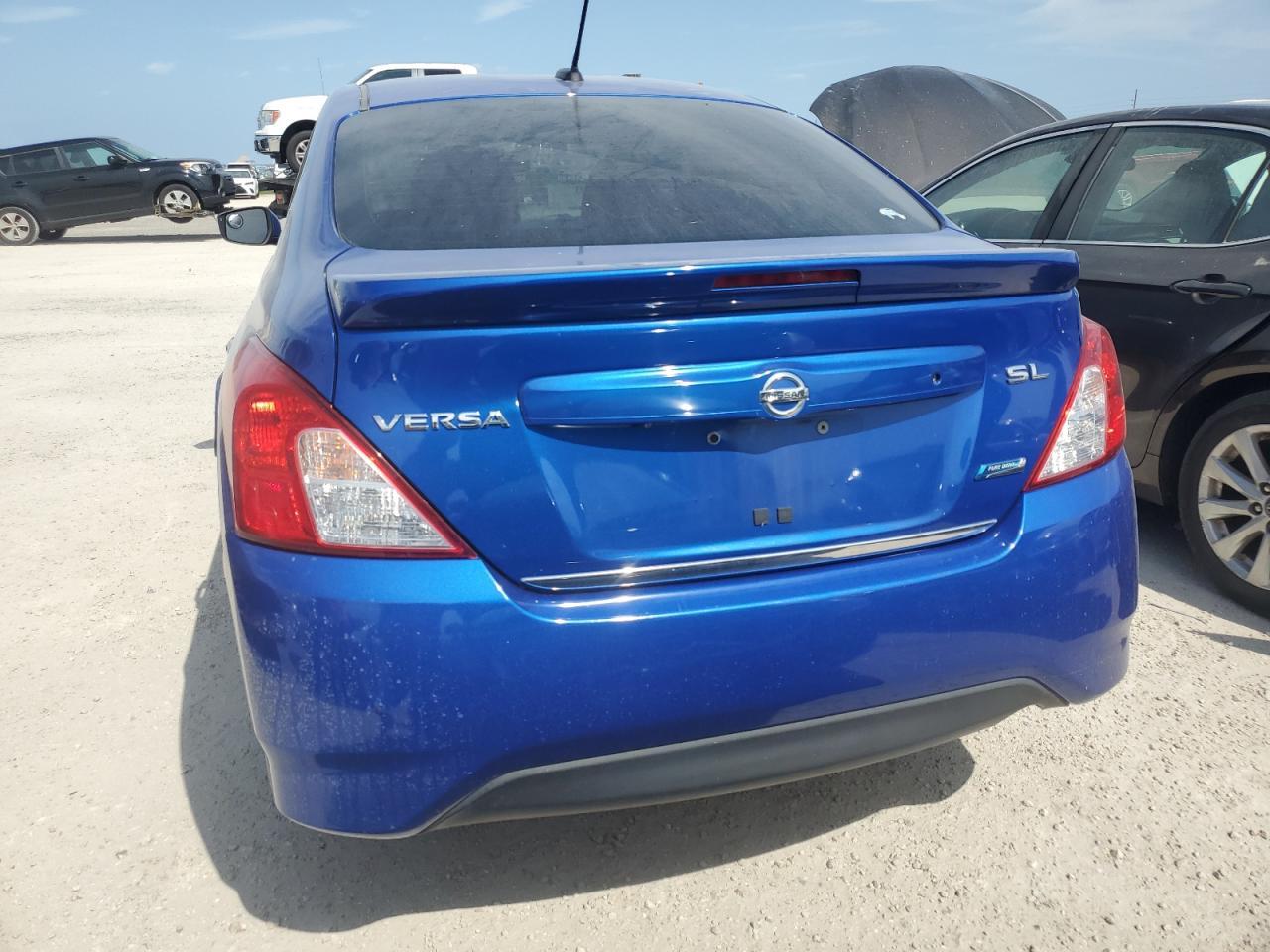 2016 NISSAN VERSA S - Image 6