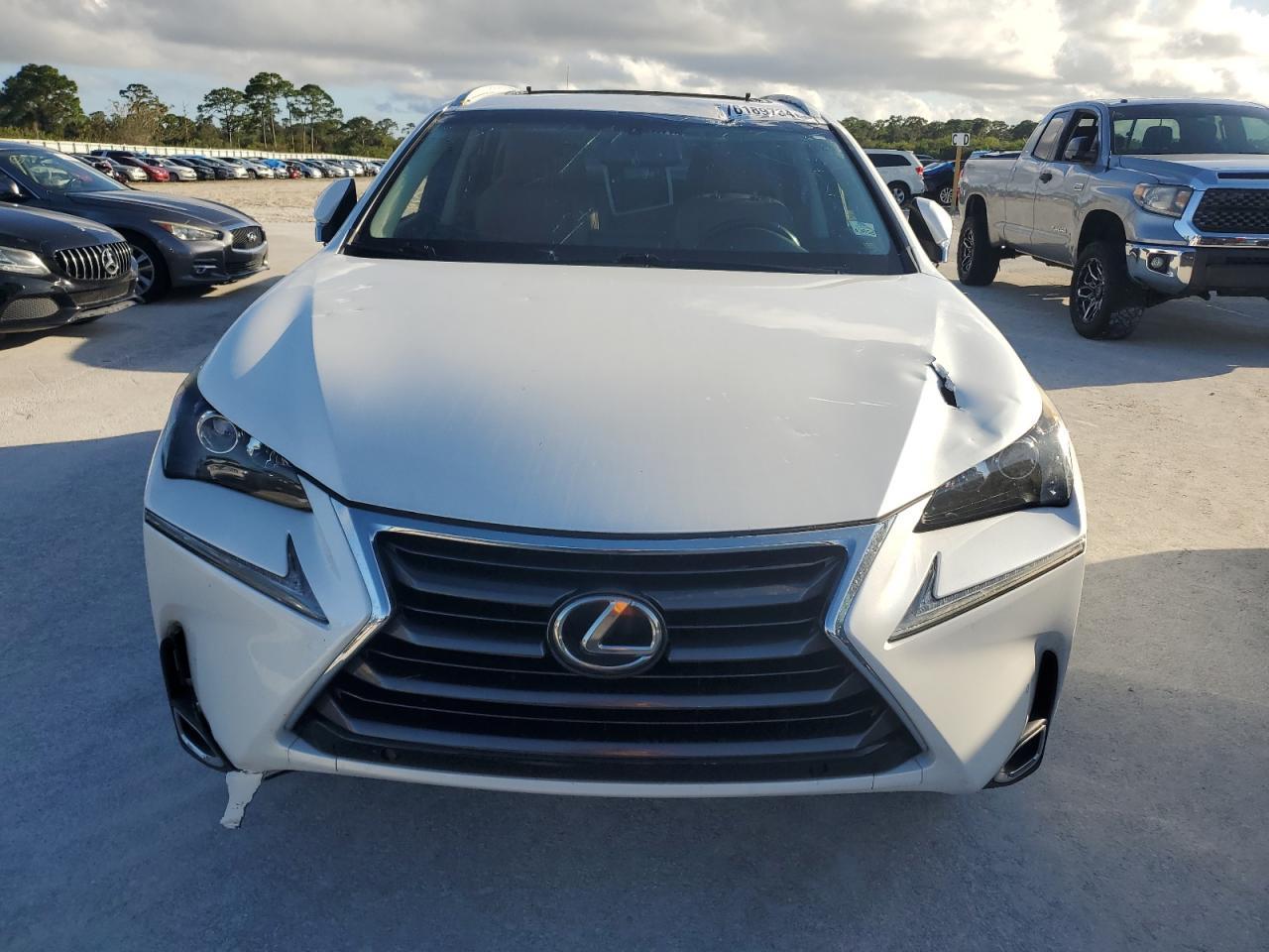 2016 LEXUS NX 200T BA - Фото 5