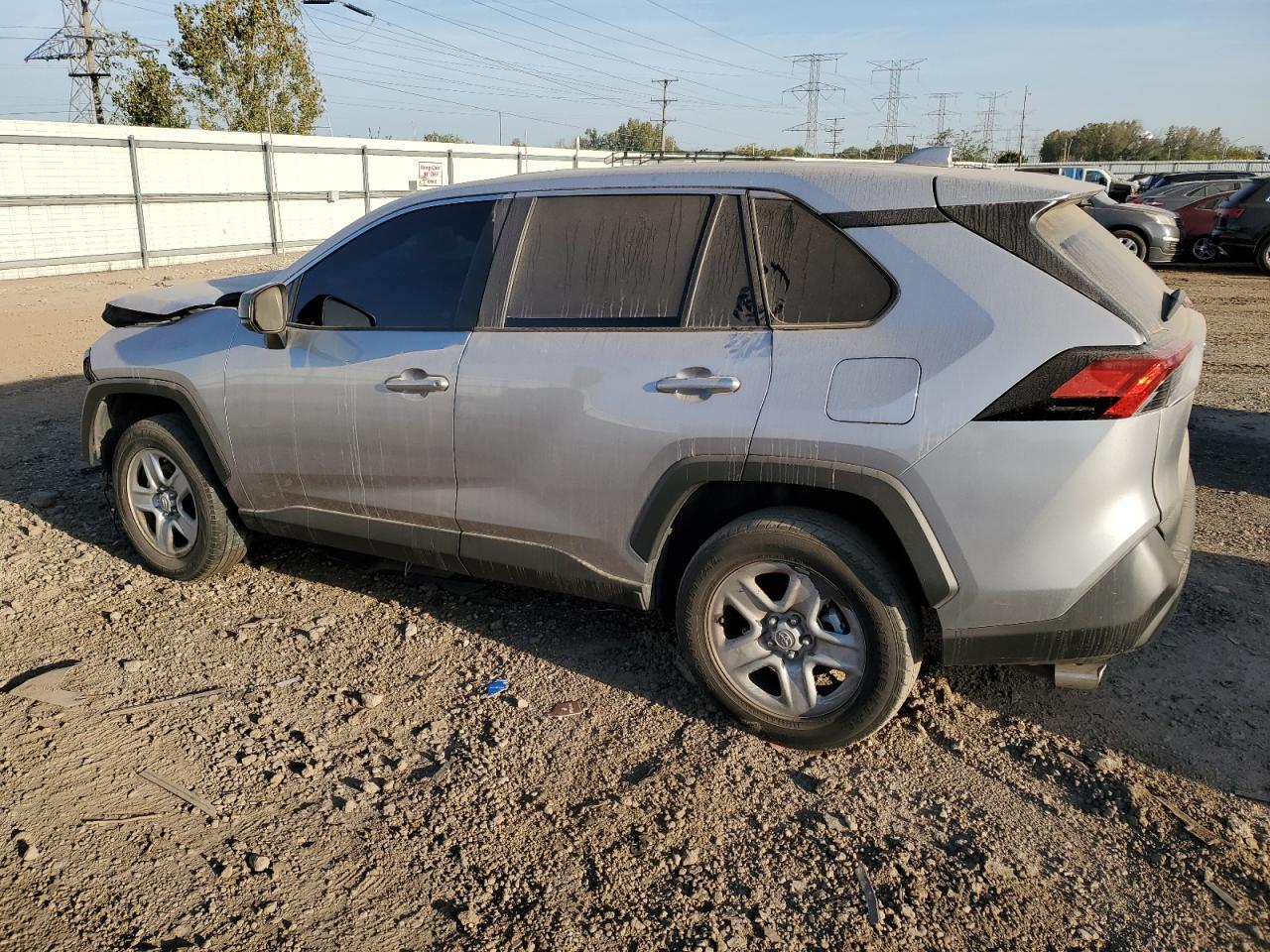 2023 TOYOTA RAV4 LE - Фото 2
