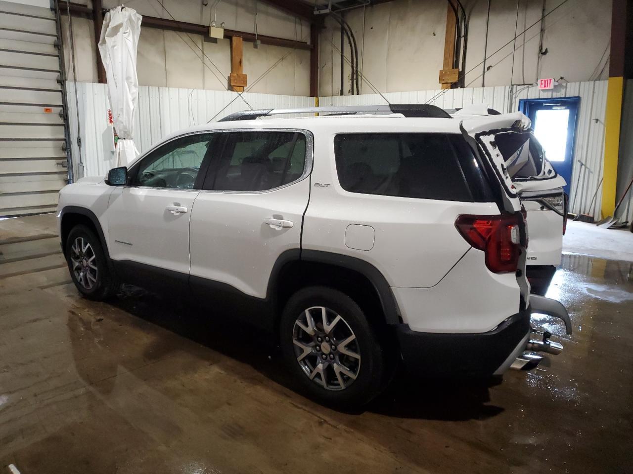 2023 GMC ACADIA SLT - Image 2