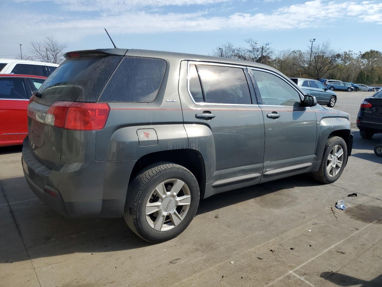 2013 GMC TERRAIN SL - Image 3