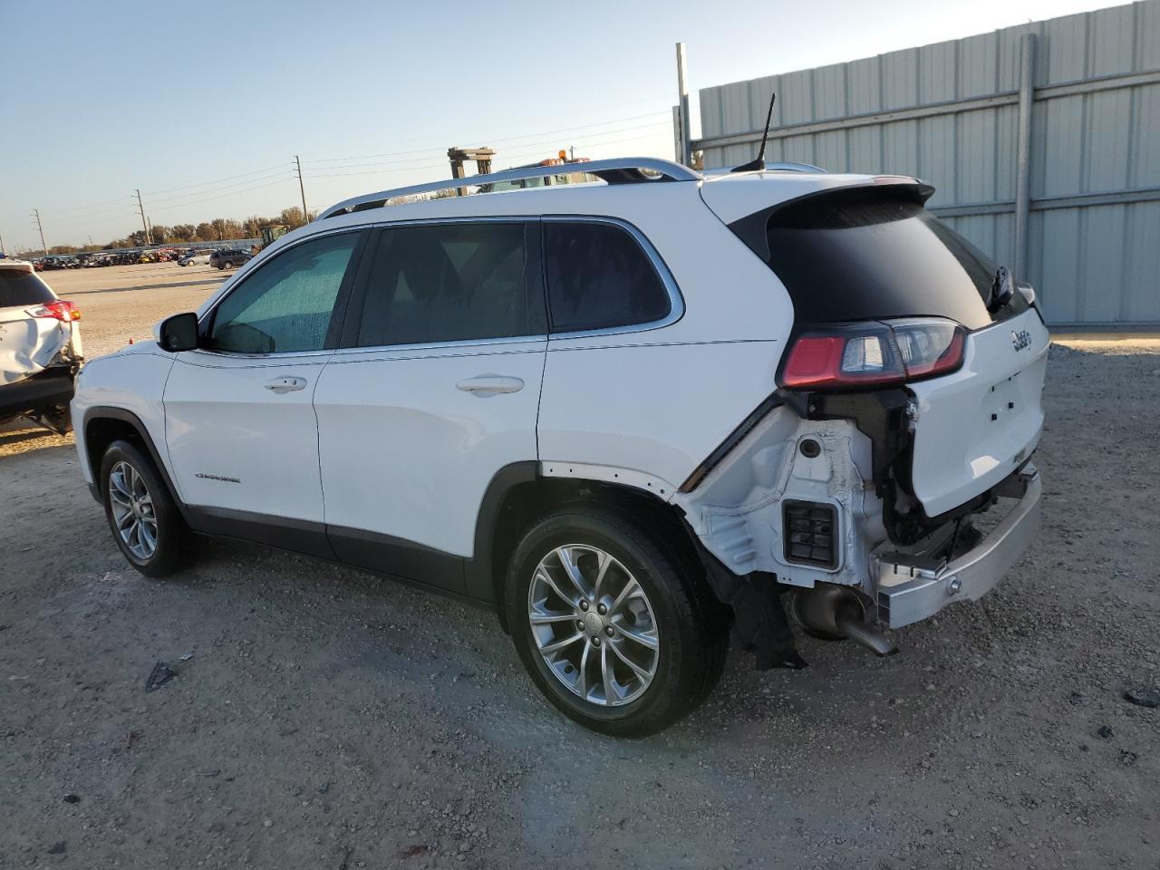 2019 JEEP CHEROKEE L - Image 2