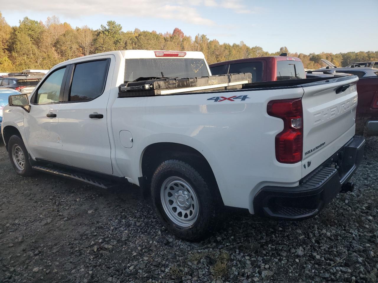 2024 CHEVROLET SILVERADO - Фото 2