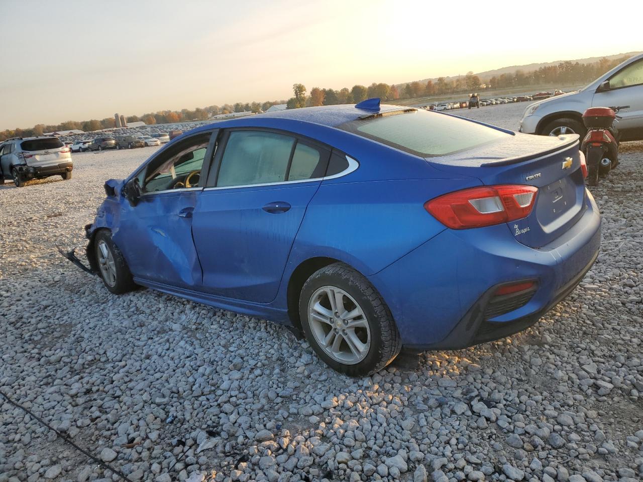 2017 CHEVROLET CRUZE LT - Фото 2