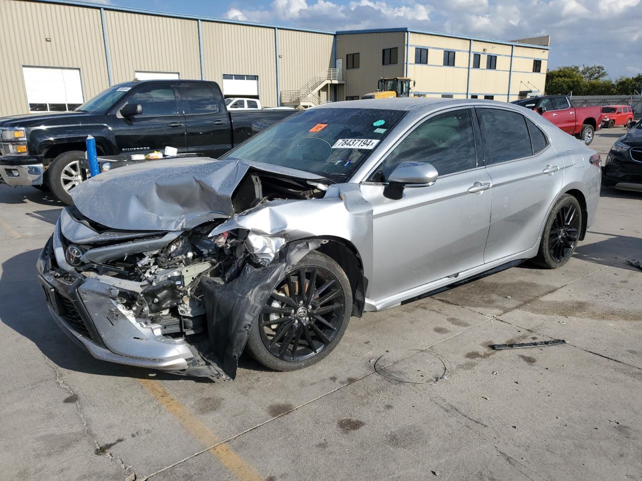 2022 TOYOTA CAMRY XSE