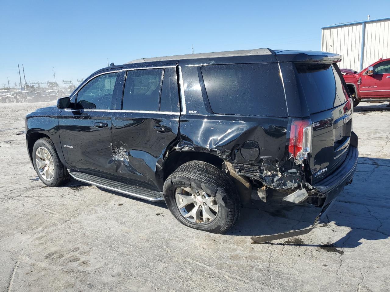 2016 GMC YUKON SLT - Фото 2