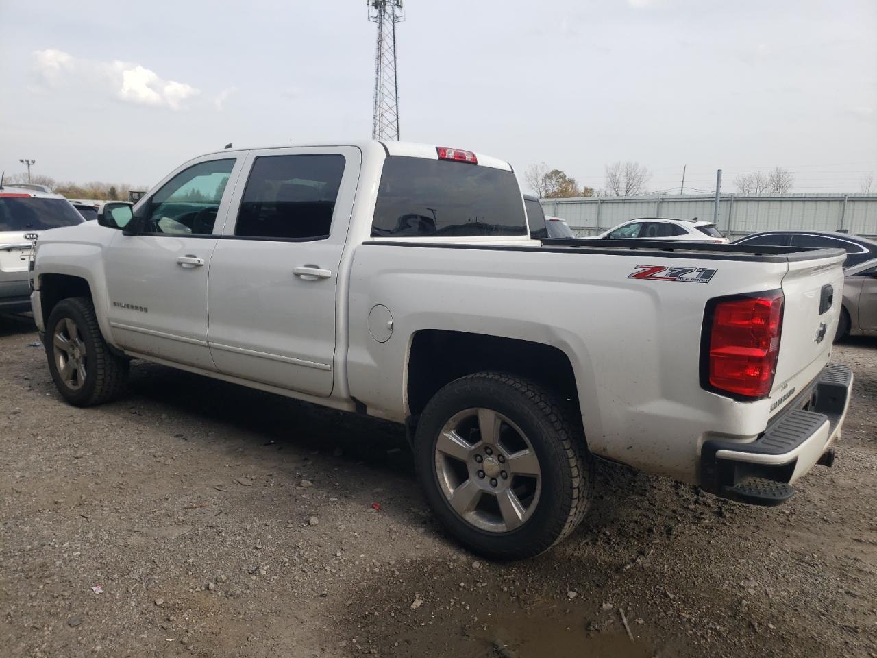 2017 CHEVROLET SILVERADO - Фото 2