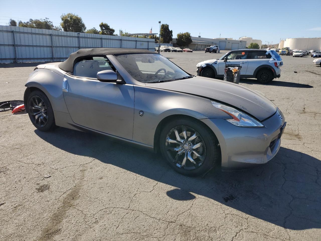 2010 NISSAN 370Z - Фото 4