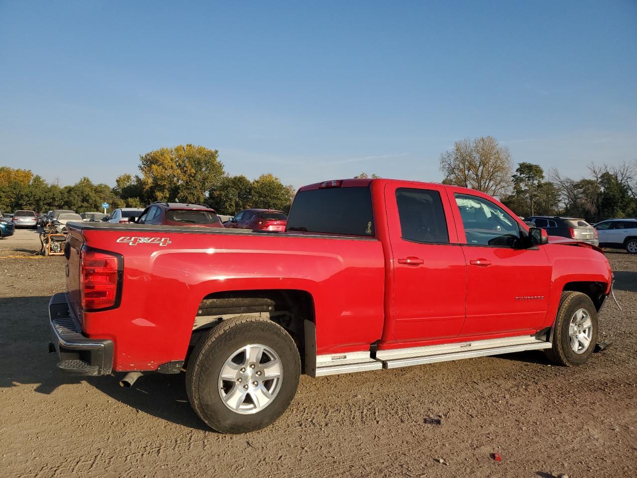 2017 CHEVROLET SILVERADO - Image 3