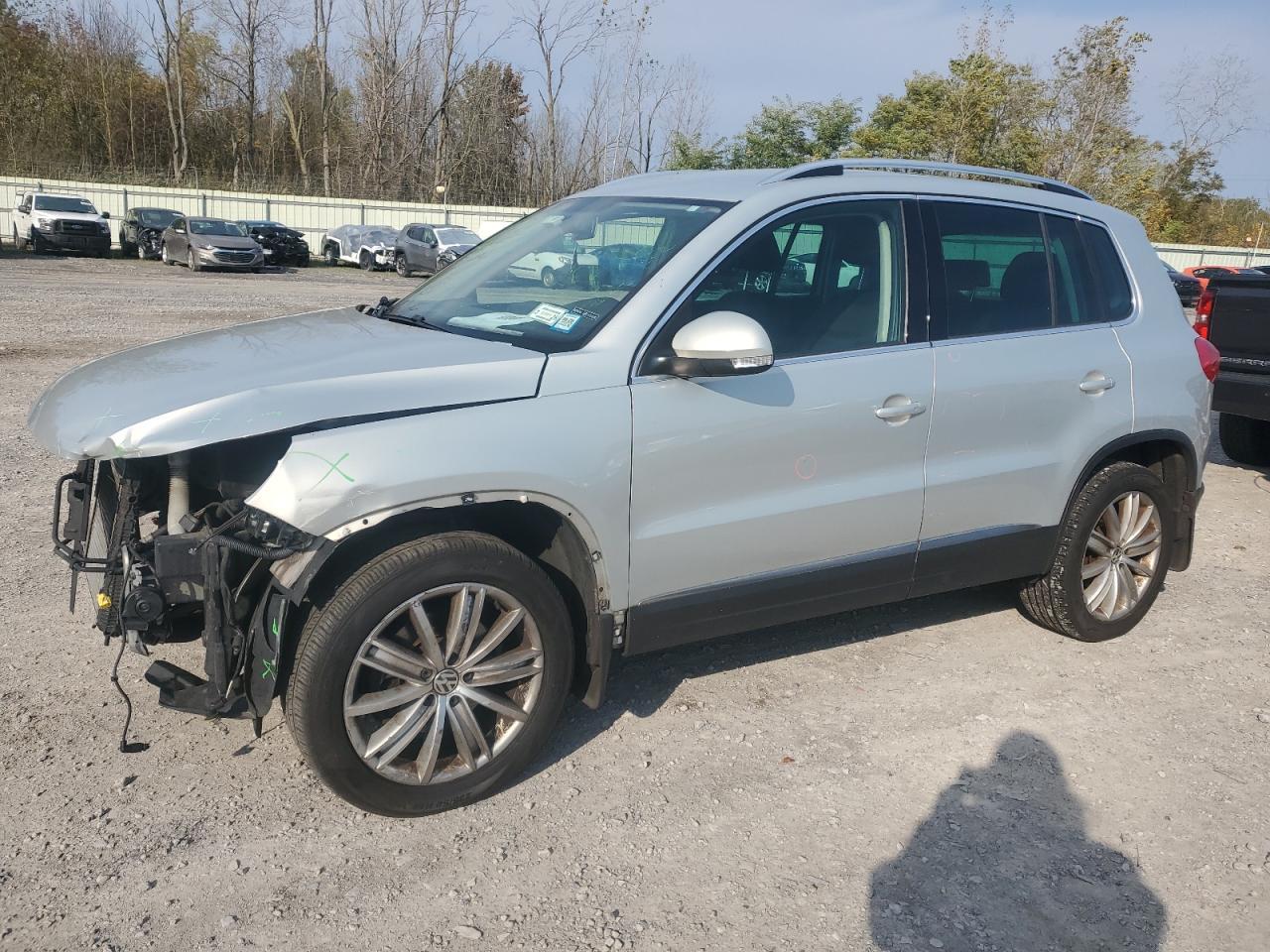 2014 VOLKSWAGEN TIGUAN S
