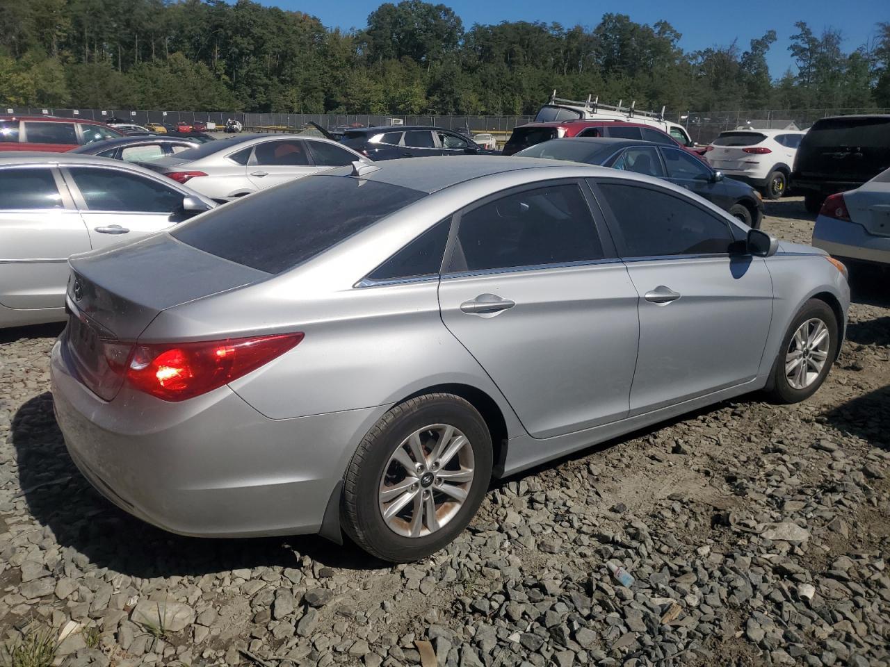 2013 HYUNDAI SONATA GLS - Image 3
