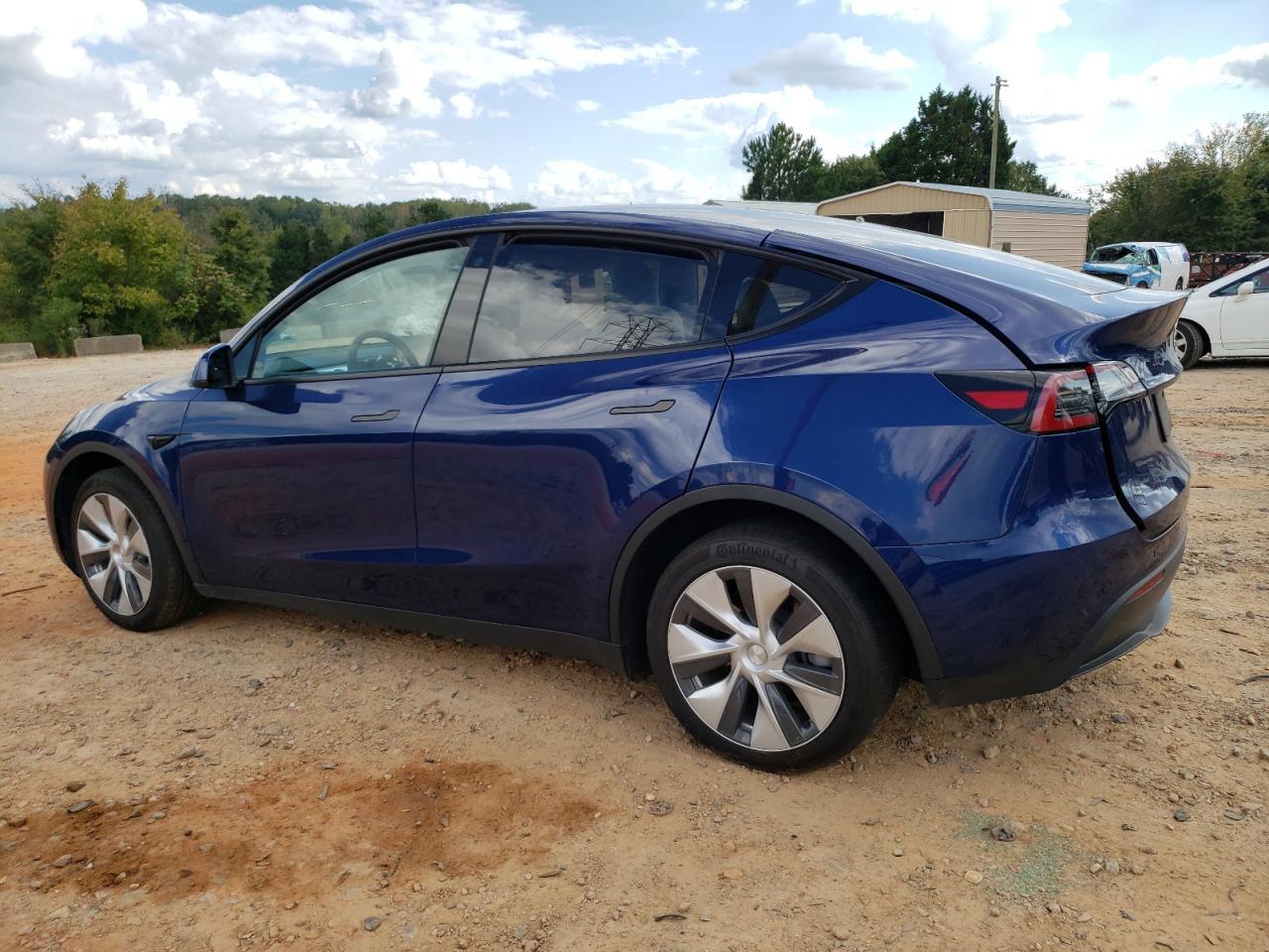 2023 TESLA MODEL Y - Фото 2