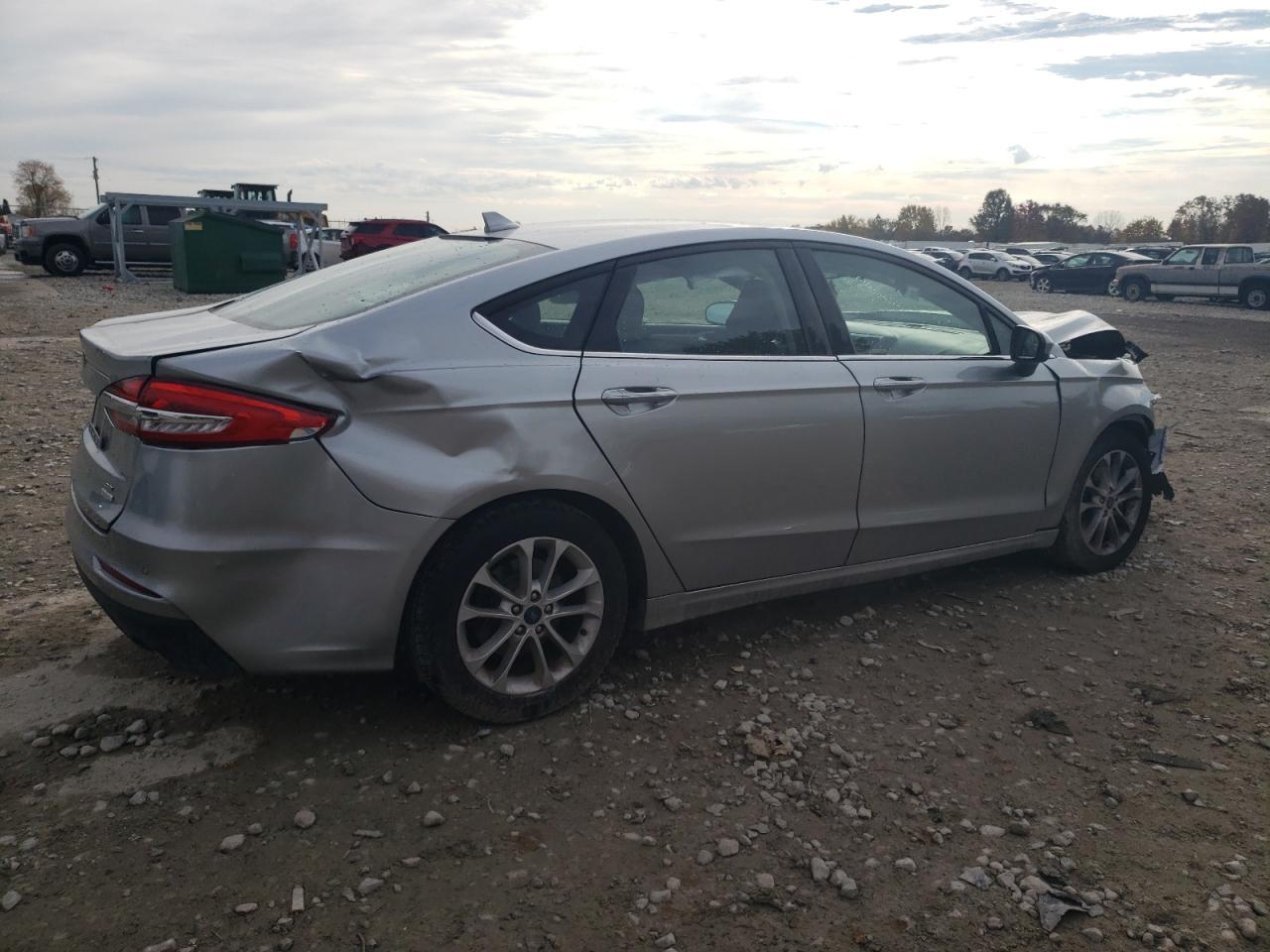 2020 FORD FUSION SE - Image 3