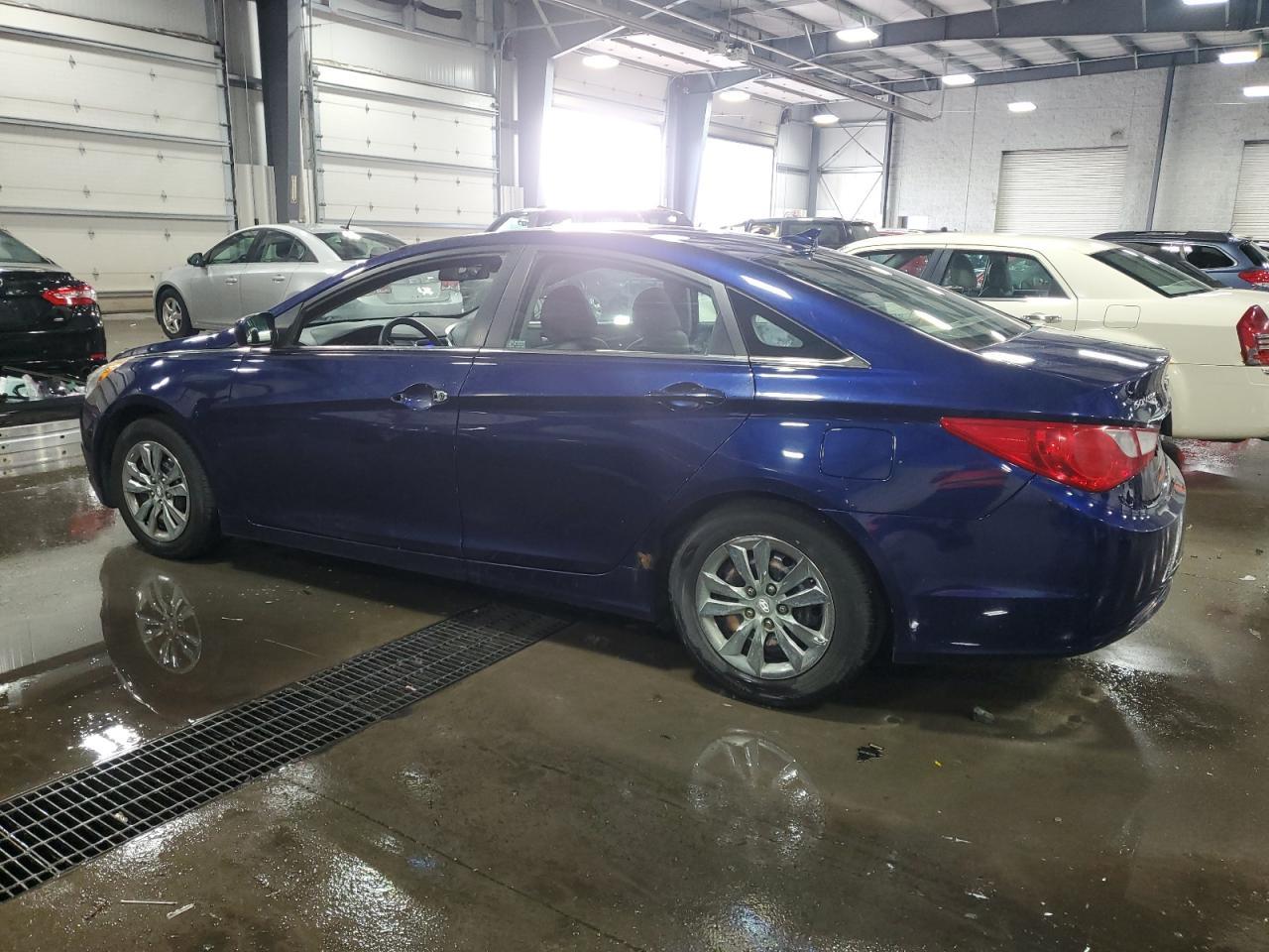2011 HYUNDAI SONATA GLS - Фото 2