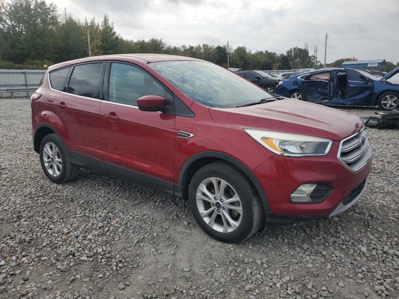2017 FORD ESCAPE SE - Фото 4