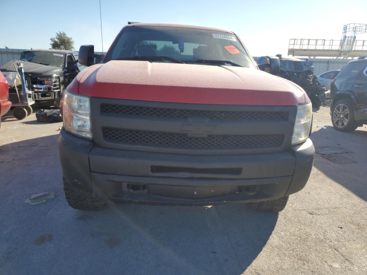 2013 CHEVROLET SILVERADO - Image 5