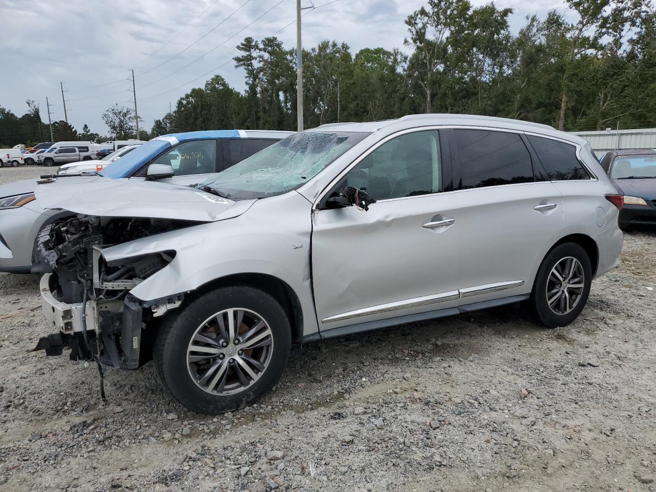 2016 INFINITI QX60