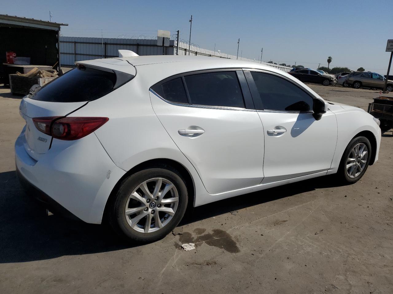 2016 MAZDA 3 GRAND TO - Image 3